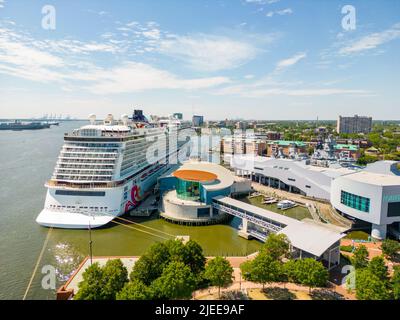 Foto aerea del drone della gioia norvegese a Norfolk Virginia Foto Stock