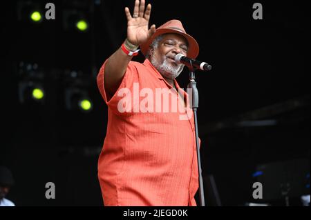 Sydney Youngblood , esibendosi al Lets Rock Leeds 80s Festival , UK , 25.06.2022 Foto Stock