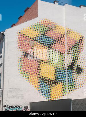 Rubik Cubo AKA Ungherese Cube Graffiti su un muro in Rumbach Street, Budapest, Ungheria Foto Stock