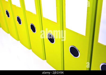 Erbringung von Schriftstücken und Dokumenten. Aufbewahrung von Verträgen. Foto Stock