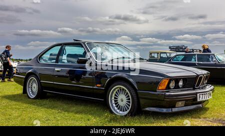 1989 BMW 635CSi ‘F777 OPM’ in mostra al Bicester Scramble il 19th giugno 2022 Foto Stock