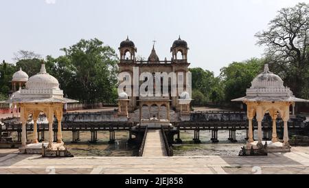 Vista posteriore di Maharani Sakhya Raje Scindia Chhatri, Shivpuri, Madhya Pradesh, India. Foto Stock