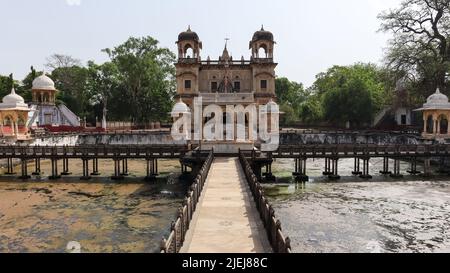 Vista posteriore di Maharani Sakhya Raje Scindia Chhatri, Shivpuri, Madhya Pradesh, India. Foto Stock