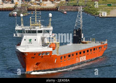 General Cargo Ship LADY MARIE CHRISTINE passando il canale Kiel Foto Stock