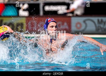 BUDAPEST, UNGHERIA - GIUGNO 27: Jerko Marinic Kragic di Croazia durante i campionati mondiali FINA Budapest 2022 1/8 Finals match tra Georgia e Croazia il 27 Giugno 2022 a Budapest, Ungheria (Foto di Albert ten Hove/Orange Pictures) Foto Stock