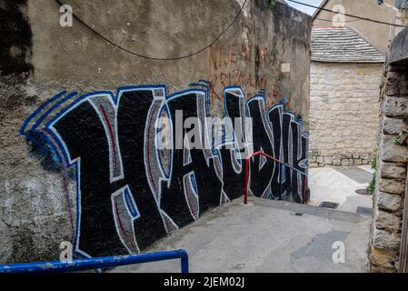 Hajduk graffiti in strada a Radunica, un quartiere storico e affascinante del centro, Spalato, Croazia Foto Stock