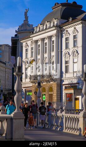 Slovenia, Lubiana, Presernov Trg, Piazza principale, gente, Foto Stock