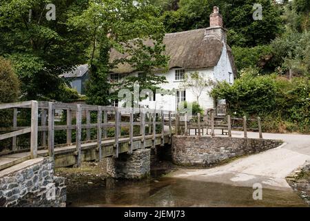 Scene di Helford Village, West Cornwall, Inghilterra Foto Stock