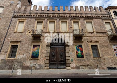 Padova, Italia - 06 10 2022: Palazzo Zabarella un palazzo medievale a Padova. Foto Stock