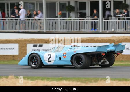 Auto da corsa Porsche 917K al Festival of Speed 2022 di Goodwood, Sussex, Regno Unito Foto Stock