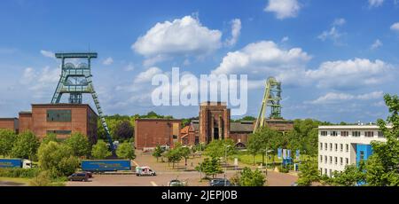 Editoriale: HERTEN, RENANIA SETTENTRIONALE-VESTFALIA, GERMANIA, 22 MAGGIO 2022 - Panoramica panoramica del Colliery di Ewald che è diventato un sito commerciale Foto Stock