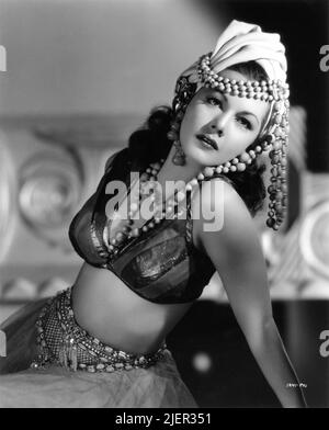 MARIA MONTEZ Ritratto come Scheherazade nelle NOTTI ARABE 1942 regista JOHN RAWLINS costumi da donna vera West Walter Wanger Productions / Universal Pictures Foto Stock