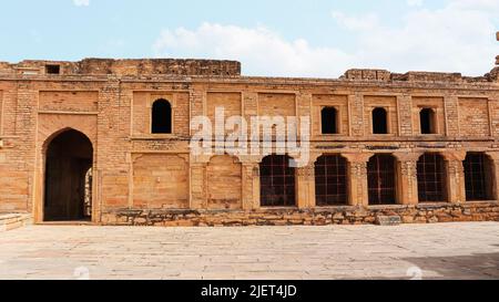 Fortezza di Garhi Padavali, costruita dai regnanti Jat di Gohad e Dholpur nel 19th secolo, Bamor, Madhya Pradesh, India. Foto Stock