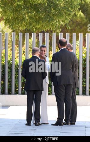 Pozuelo de Alarcon. Spagna. 20220628, Queen Letizia di Spagna Visita al Centro di Assistenza, accoglienza e rinvio dei rifugiati ucraini presso il Centro di formazione per la sicurezza sociale il 28 giugno 2022 a Pozuelo de Alarcon, Spagna Credit: MPG/Alamy Live News Foto Stock