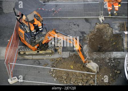 - Milano, cortile - Milano, cantiere stradale Foto Stock