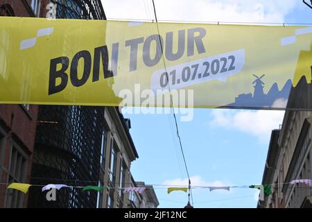 L'illustrazione mostra i preparativi in vista dell'edizione 109th della gara ciclistica del Tour de France, a Copenhagen, Danimarca, martedì 28 giugno 2022. Il Tour de France di quest'anno si svolge dal 01 al 24 luglio 2022 e inizia con tre tappe in Danimarca. BELGA FOTO DAVID STOCKMAN Foto Stock