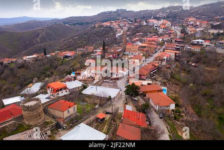 Vista aerea su Signagi e Alazani Valley, Georgia. Sighnaghi d'amore in Georgia Foto Stock