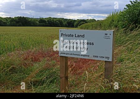 Green Belt Private Land, Homes England, ad Appleton, Warrington, Cheshire, INGHILTERRA, REGNO UNITO, WA4 3HN Foto Stock