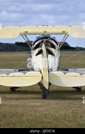 Waco UPF-7, White Waltham, Berkshire, Inghilterra Foto Stock