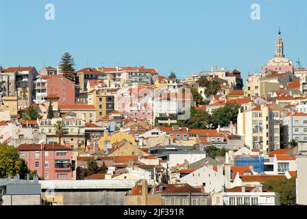 Centro storico di Lisbona visto dal mare, Portogallo, Lisbona Foto Stock