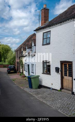 Tewkesbury, Regno Unito, maggio 2022 - edifici antichi nella città mercato di Tewkesbury in Gloucestershire, Inghilterra, Regno Unito Foto Stock