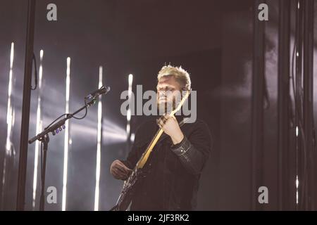 Stoccolma, Svezia. 08th Set 2017. Joe Newman della band Alt-j si esibisce sul palco al Popaganda Festival di Stoccolma. (Foto di Valeria Magri/SOPA Images/Sipa USA) Credit: Sipa USA/Alamy Live News Foto Stock