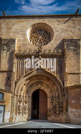 Facciata gotica della cattedrale di Santa Mara de Murcia, Spagna chiamata 'Puerta de los Apostoles' Foto Stock