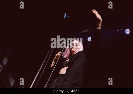 Stoccolma, Svezia. 06th Set 2017. Ana Diaz si esibisce dal vivo sul palco al Popaganda Festival di Stoccolma. (Foto di Valeria Magri/SOPA Images/Sipa USA) Credit: Sipa USA/Alamy Live News Foto Stock