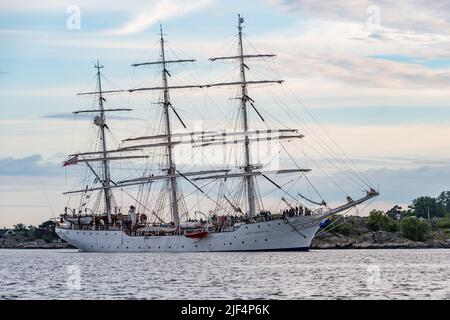 L'alta nave Christian Radich arrivò a Sandefjord, in Norvegia, dove fu costruita nel 1937. Foto Stock