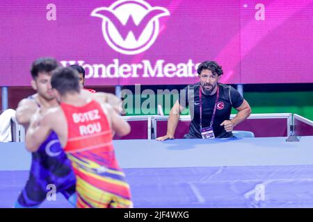 Matteo Pellicone, Roma, 29 giugno 2022, Omer Can Dogan (TUR) allenatore GR 72kg durante i Campionati europei U20 - Wrestling Foto Stock