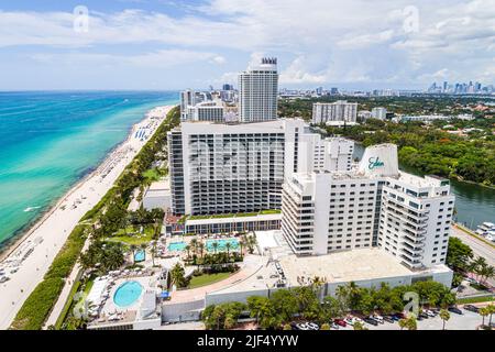 Miami Beach Florida, vista aerea dall'alto, Atlantic Ocean Shore Shoreline pubblica fronte mare hotel condominio edifici, Eden Roc Foto Stock
