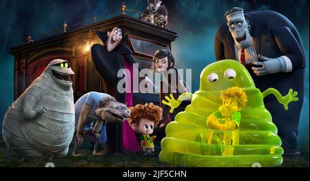 MUMMY,WAYNE,DRACULA,DENNIS,MAVIS,BLOBBY,JONATHAN,FRANK, HOTEL TRANSILVANIA 2, 2015 Foto Stock