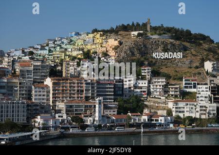 Il porto di Kusadasi nella Turchia occidentale Foto Stock
