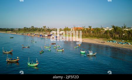 18 giugno 2022: La scena del 5 stelle centara mirage resort a Mui NE nella città di Phan Thiet, provincia di Binh Thuan, Vietnam Foto Stock