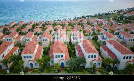 18 giugno 2022: La scena del 5 stelle centara mirage resort a Mui NE nella città di Phan Thiet, provincia di Binh Thuan, Vietnam Foto Stock