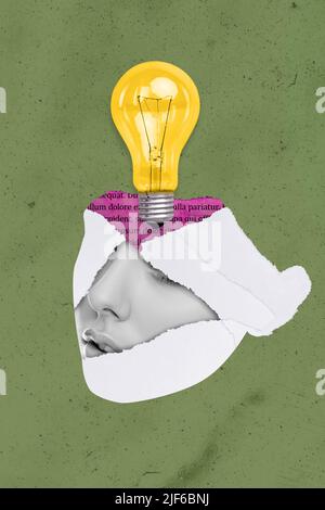 Collage creativo verticale di testa umana fatto carta libro lampadina isolato su sfondo dipinto disegno Foto Stock