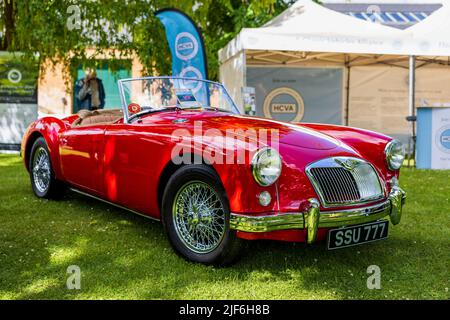 MGA da 1959 MG ‘SSU 777’ in esposizione al Bicester Scramble tenutosi presso il Bicester Heritage Centre il 19th giugno 2022 Foto Stock