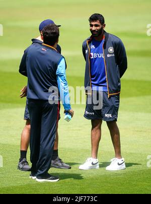 L'India Jasprit Bumrah, durante una sessione di reti all'Edgbaston Stadium, Birmingham. Data foto: Giovedì 30 giugno 2022. Foto Stock