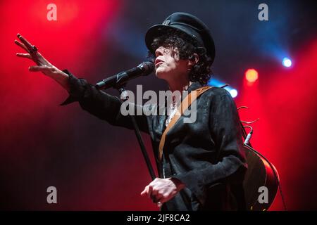 LP spettacolo al Festival Jardins de Pedralbes, Barcellona, 28 giugno 2022. Fotografo: ALE Espaliat Foto Stock