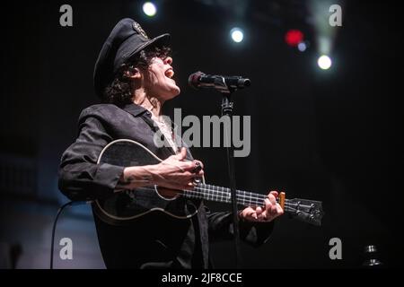 LP spettacolo al Festival Jardins de Pedralbes, Barcellona, 28 giugno 2022. Fotografo: ALE Espaliat Foto Stock