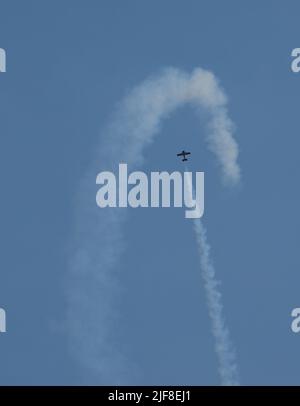 Mostra di stunt plane sul lago Washington a Seattle Foto Stock