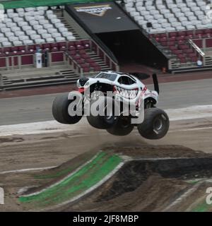 Monster Jam London 2022, Monster Truck show, Olympic Stadium London, Regno Unito Foto Stock