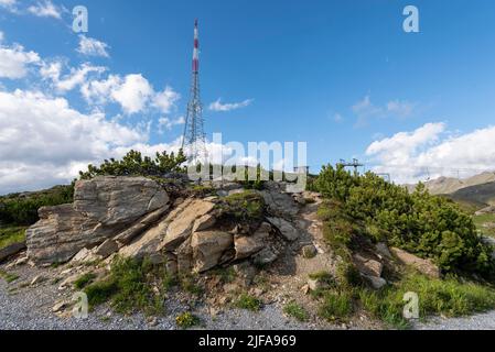 Albero di trasmissione sul Krahberg, Monte Venet, Alpi, Zams, Tirolo, Austria Foto Stock