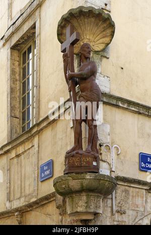 Francia, Saone e Loira, Chalon sur Saone, statua di Cristo al crocevia di rue du Pont e rue du Châtelet Foto Stock