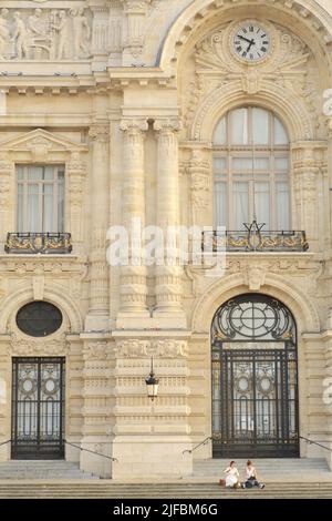 Francia, Nord, Roubaix, Grand-Place, Hôtel de Ville costruita tra il 1907 e il 1911 dagli architetti Ernest Thibeau e Victor Laloux Foto Stock