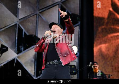 30 giugno 2022, Torino, Italia, Italia: Vasco Rossi si esibisce dal vivo allo Stadio di Torino. (Credit Image: © Bruno Brizzi/Pacific Press via ZUMA Press Wire) Foto Stock