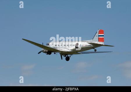 Douglas DC-3 (C-53-DO) Dakota al sola Airshow, giugno 2007 Foto Stock