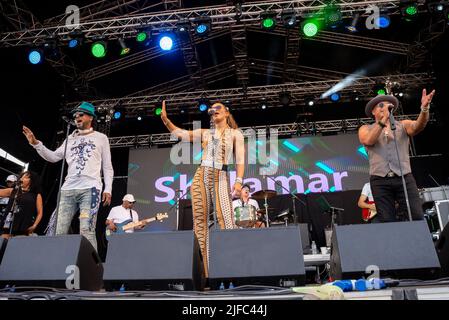 La band Shalamar si esibisce al festival musicale Soultasia di Promenade Park, Maldon, Essex, Regno Unito Foto Stock