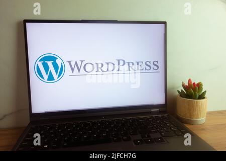 KONSKIE, POLONIA - 30 giugno 2022: Logo WordPress visualizzato sullo schermo del computer portatile Foto Stock