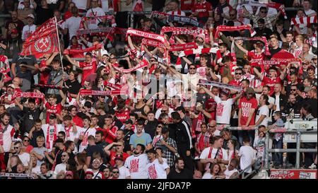 Meal, Germania. 01st luglio 2022. Primo : 1st luglio 2022, calcio, 1st Bundesliga, stagione 2022/2023, Test match, RWE, Rot-Weiss Essen - Borussia Monchengladbach, Gladbach Fans RWE/dpa/Alamy Live News Credit: dpa picture Alliance/Alamy Live News Foto Stock